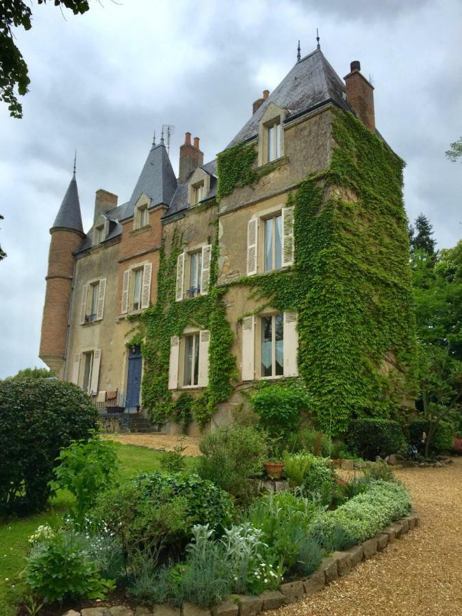 France Petit Chateau Loué Екстериор снимка
